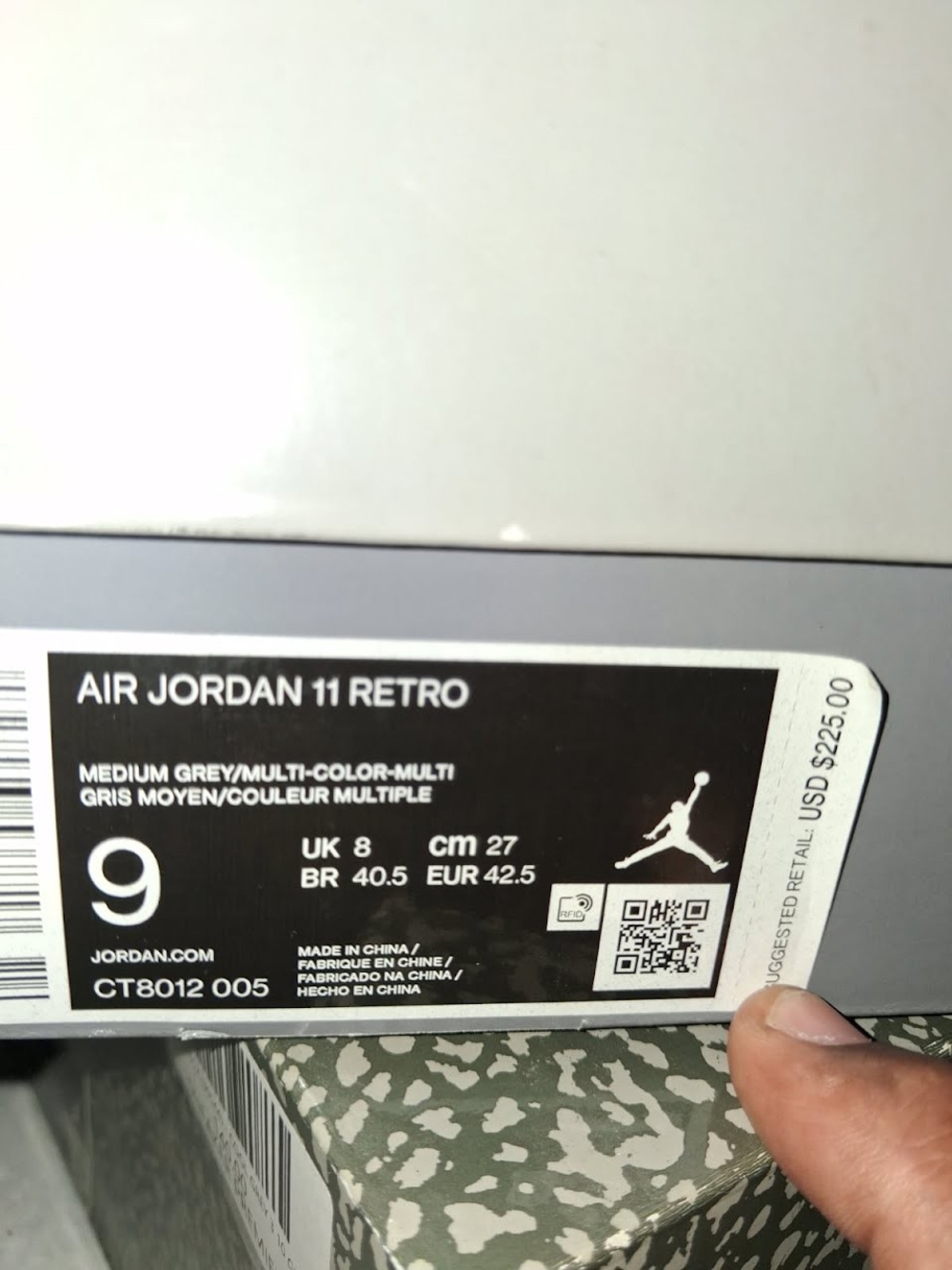 Jordan 11 - Picture 2 of 4